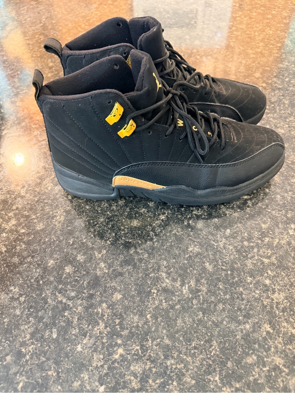 Air Jordan Retro 12 Black Taxi